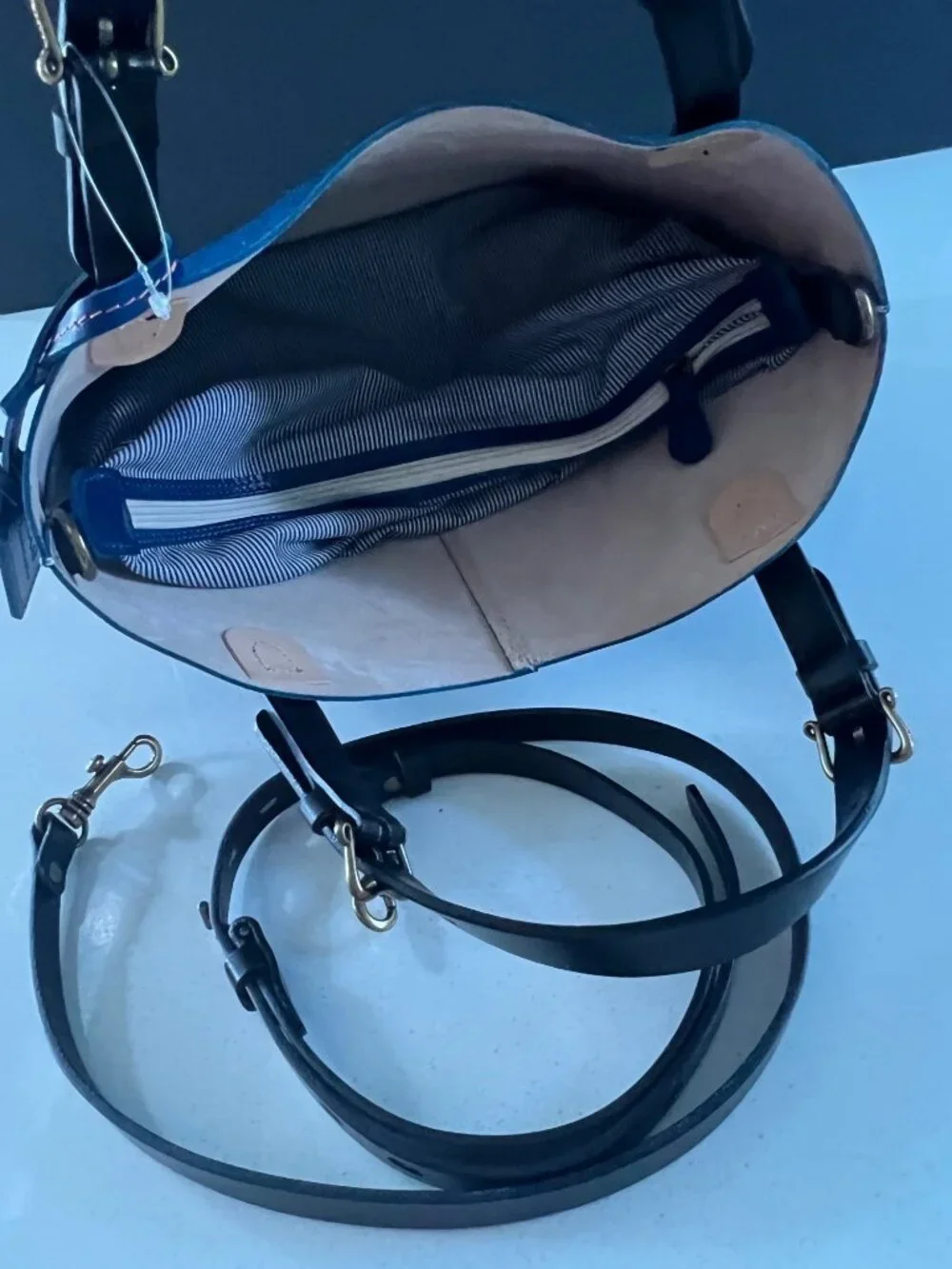 Old Trend Island Mini sky blue Leather Tote